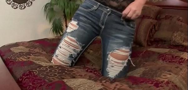  Ripped Jean Booty Queen
